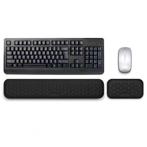 Gaming/office mouse pad with a memory foam