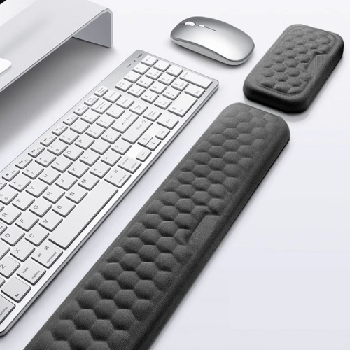 Gaming/office mouse pad with a memory foam