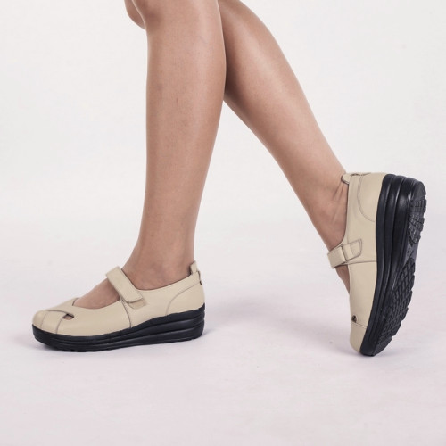Women's orthopedic shoes 17-022 p. 36-41