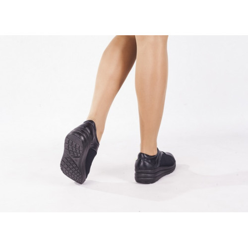 Women's orthopedic shoes 17-004 p. 36-41