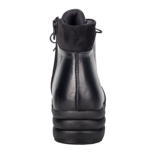 Winter women's orthopedic boots 17-704 p. 36-41