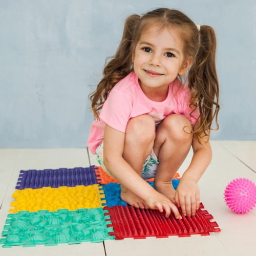 Massage mat with 14 elements + the “Forest Adventures” game