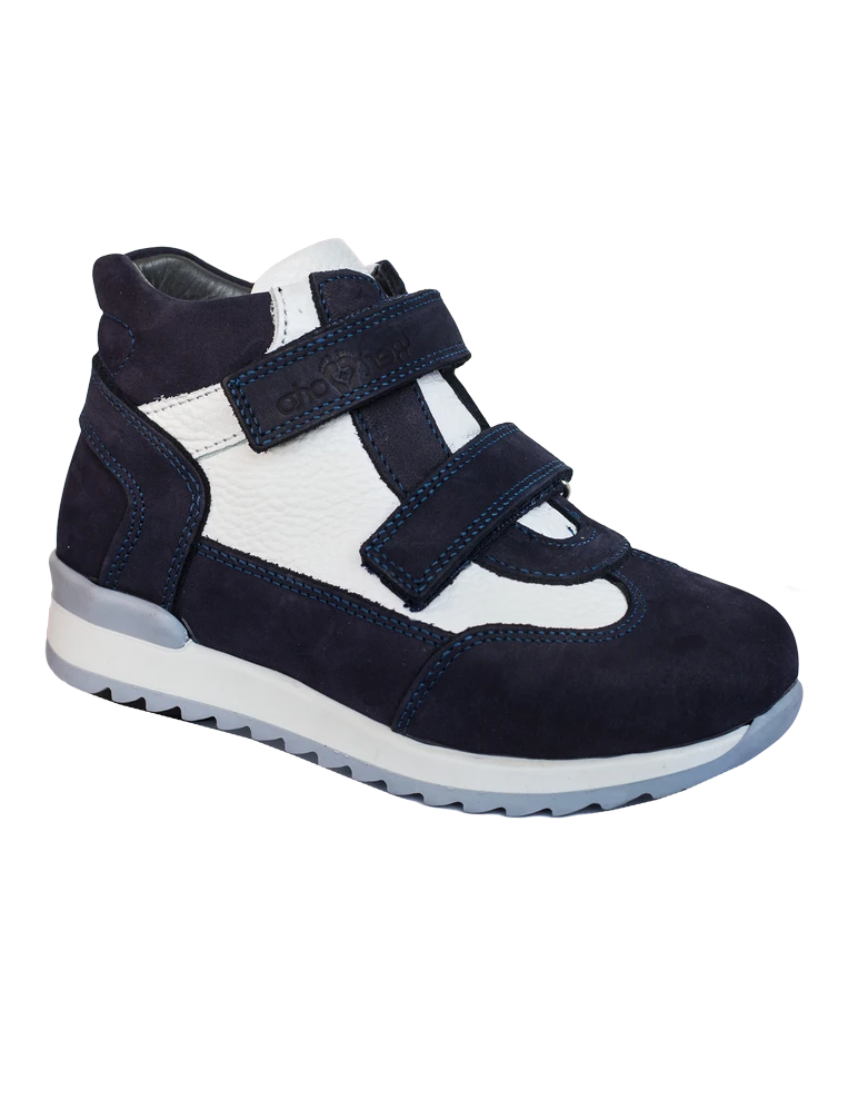 Medical and orthopedic footwear